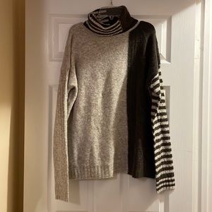 Turtle neck sweater
